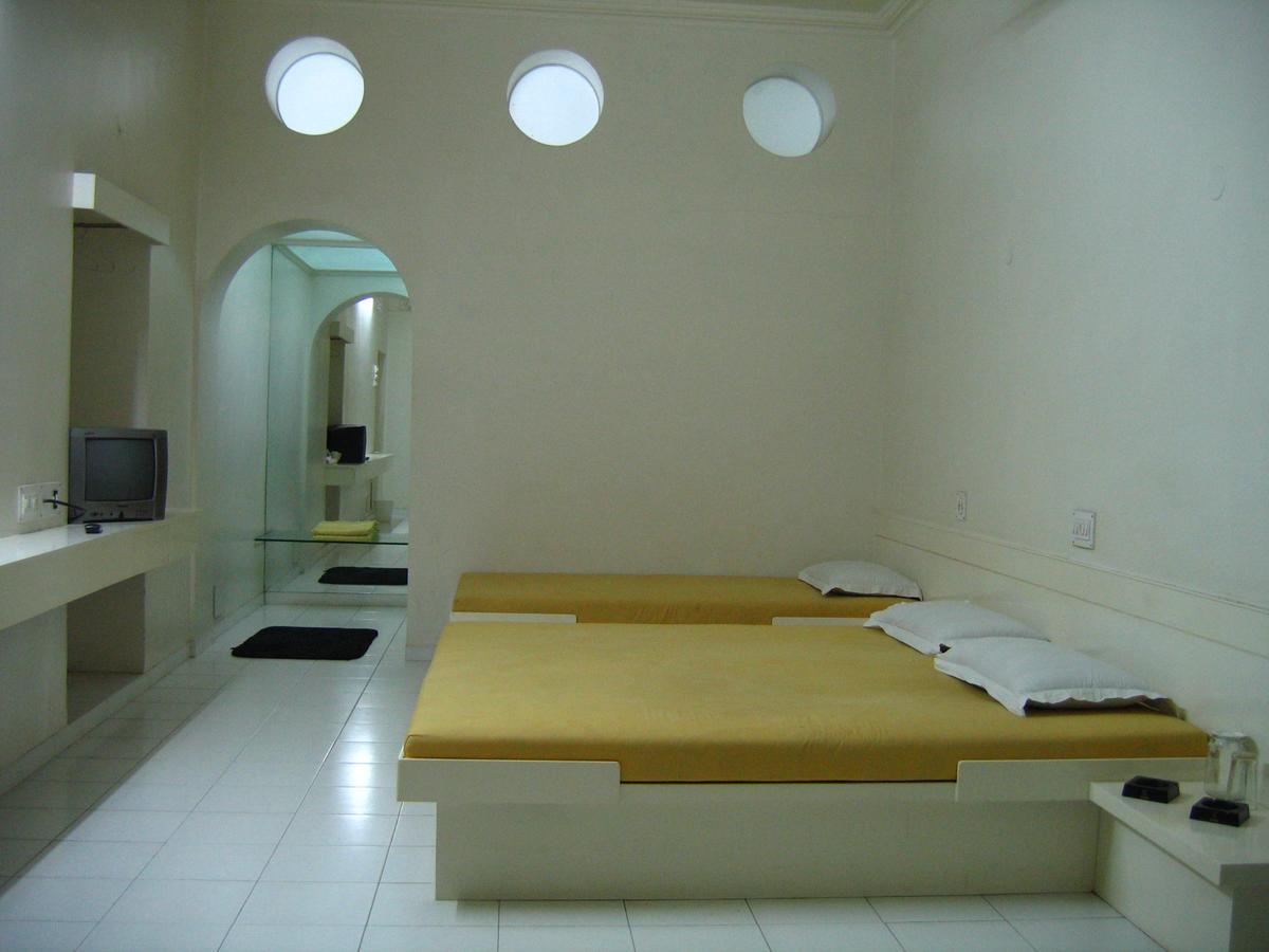 Hotel Plaza  Jalgaon Exterior foto